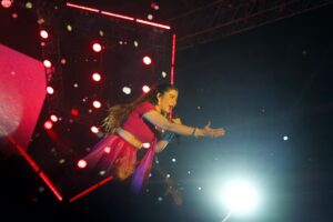 ‘शरारत’ पर झूम उठा ग्राफिक एरा: Jasmine Sandlas के लाइव शो ने बांधा समां