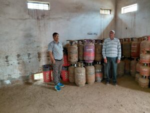 जिला प्रशासन की बड़ी कार्रवाई, मैसर्स हीरा गैस सर्विस के सभी 14 हजार गैस कनेक्शन निकटवर्ती गैस पर किए ट्रांसफर