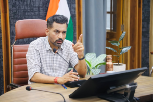 देहरादून में ई-ऑफिस व्यवस्था की समीक्षा, डीएम आशीष चौहान ने दिए 100% डिजिटल कार्य प्रणाली लागू करने के निर्देश