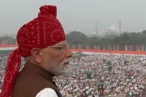 Independence Day 2026: लाल किले से PM मोदी का 13वीं बार तिरंगा, बोले- अब छोटे सपनों से नहीं चलेगा देश